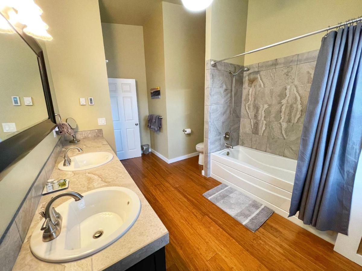 مبيت وإفطار Friday Harbor Grand المظهر الخارجي الصورة